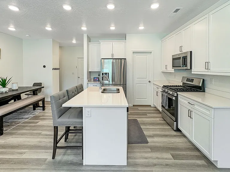 5815 S Carnelian Pkwy — Photo 5