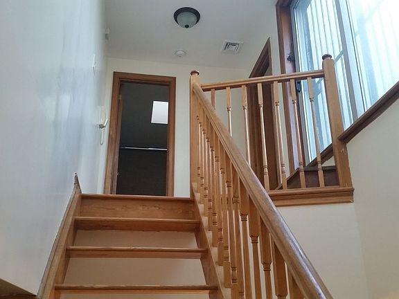 2nd image of 350 Lincoln Pl APT 4E
