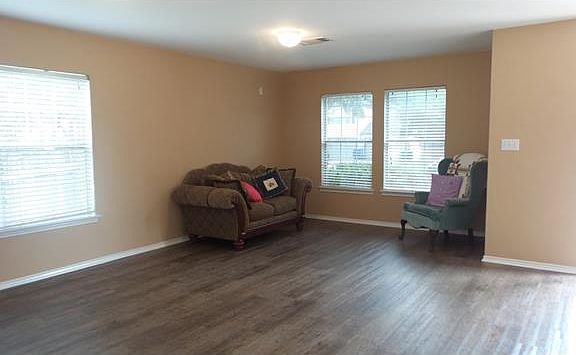 4th image of 1200 Mason Bend Dr