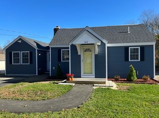 160 Pond St, Uxbridge, MA 01569