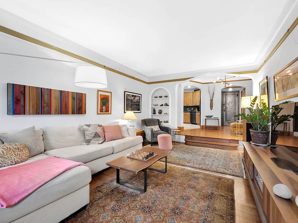 1st image of 200 Pinehurst Ave APT 4G