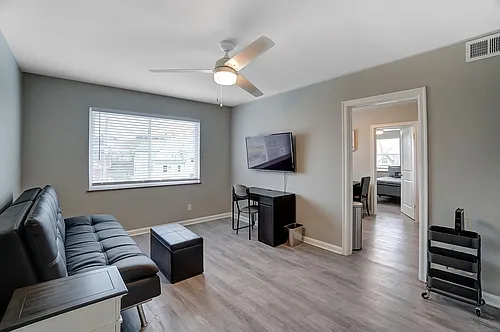 334 Helen St #7 Photo 1