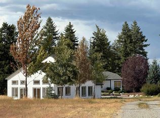 8515 E Orchard Bluff Rd, Chattaroy, WA 99003