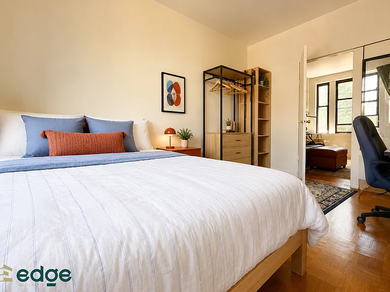 600 Park Pl #14 — Photo 8