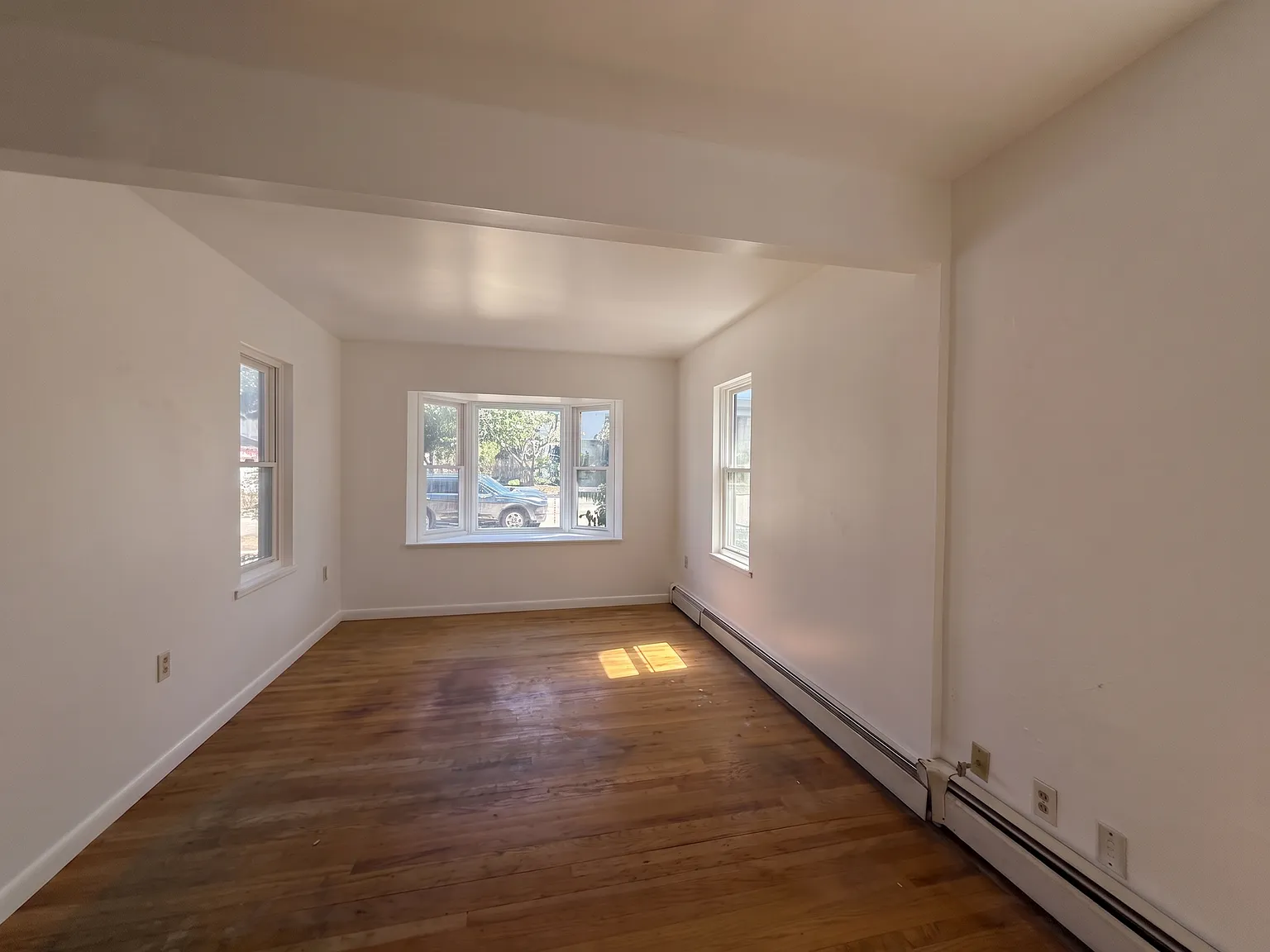 2 bed, 969 sqft, $2,600 — Photo 4
