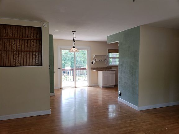 5th image of 2804 W Fountaindale Dr