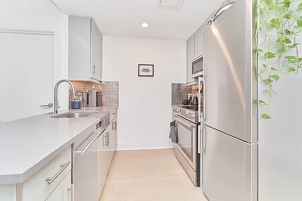 Rented by Brown Harris Stevens | media 23