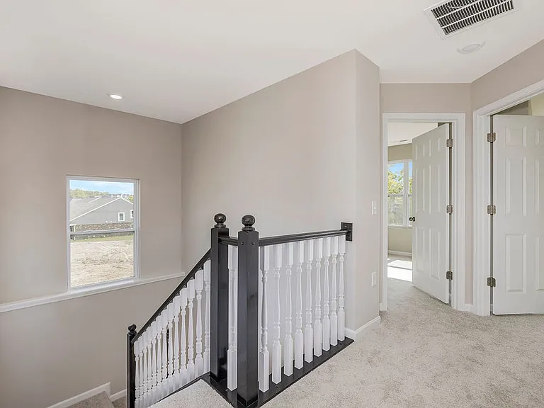 5589 Callaway Dr — Photo 24