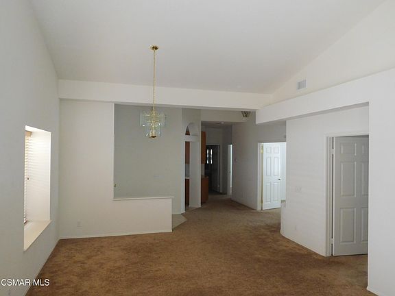 3rd image of 674 Twin Peaks Ave