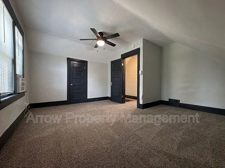 4602 Saint Paul Ave #3 — Photo 15
