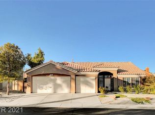684 Canyon Crest Dr, Las Vegas, NV 89123