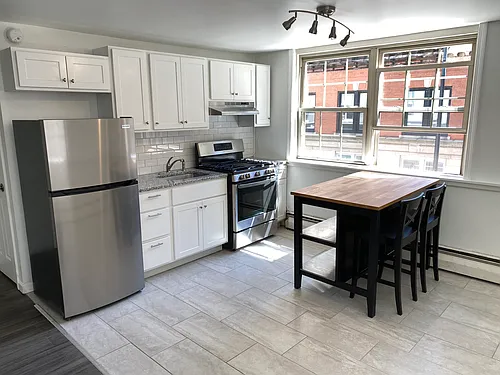 187 S Orange St Photo 1
