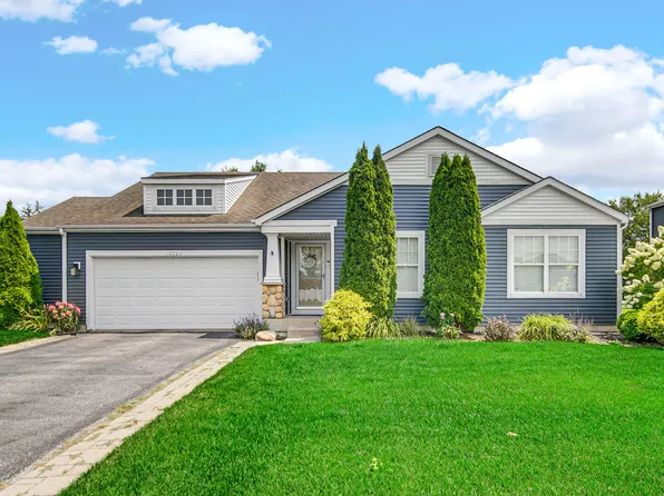 10723 Hillcrest Ln, Dyer, IN 46311