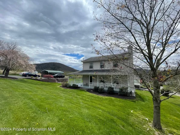 64 Digger Dr, Tunkhannock, PA 18657