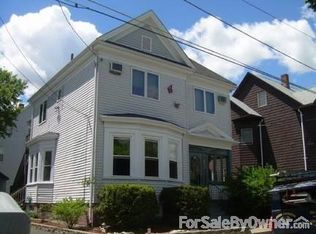 16 Raymond St, Everett, MA 02149