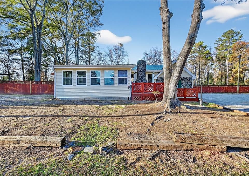 1st image of 3177 Richards Dr