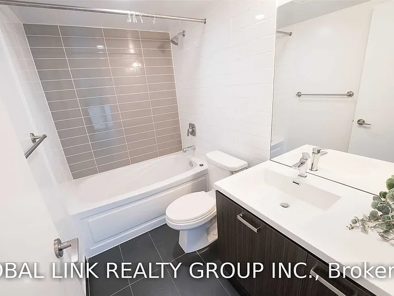 125 Redpath Ave #407 — Photo 13