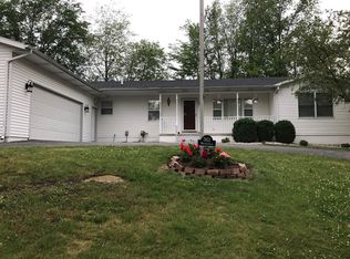 7853 Whitneyville Ave SE, Alto, MI 49302