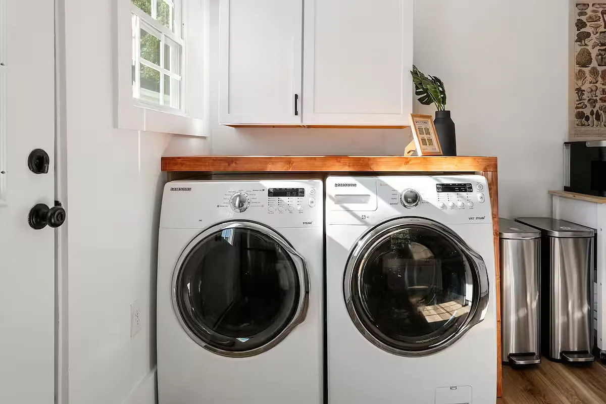 2 bed, 750 sqft, $2,200 — Photo 4