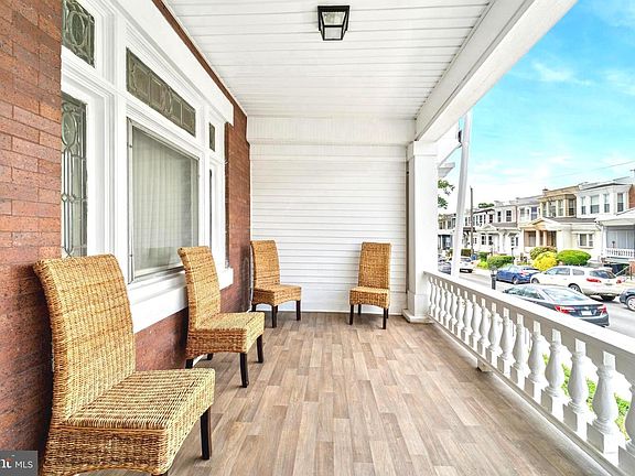 2nd image of 5822 Cedarhurst St