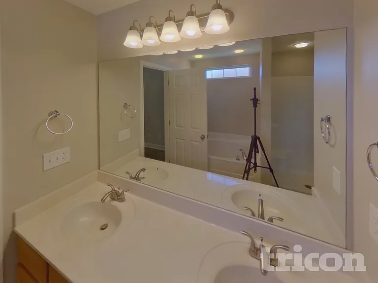1024 Stratus Dr — Photo 11
