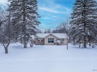 5848 Shawnee Rd, Sanborn, NY 14132