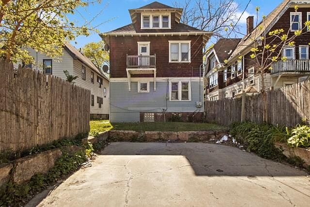 2nd image of 2560 N 41st St