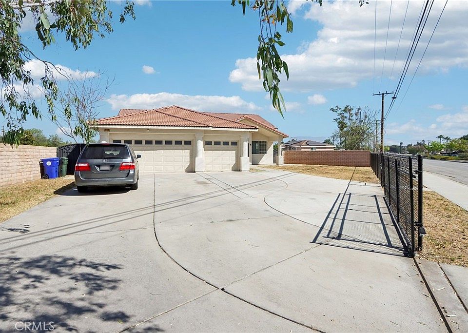 1st image of 548 S Bloomington Ave