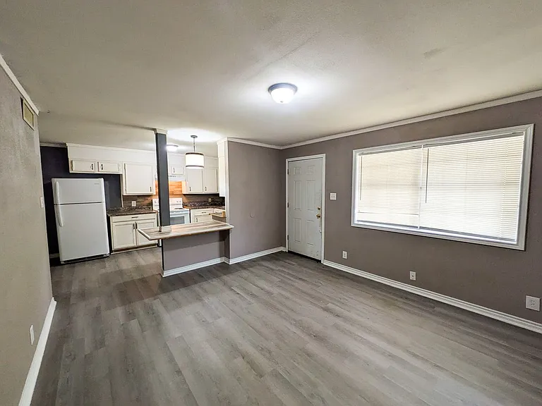 Lambda Apartments — Photo 5