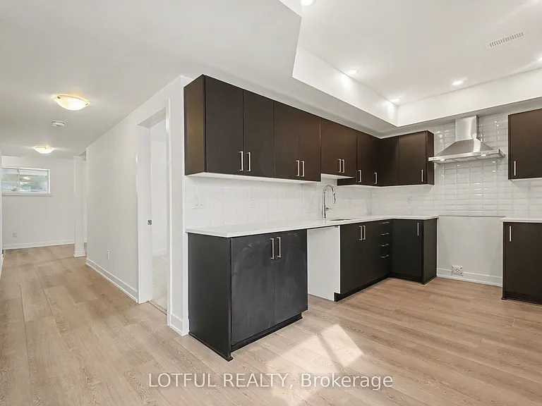 540 Tahoe Hts #B — Photo 8