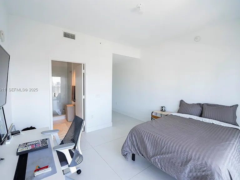 330 Sunny Isles Blvd #5-UPH03 — Photo 31