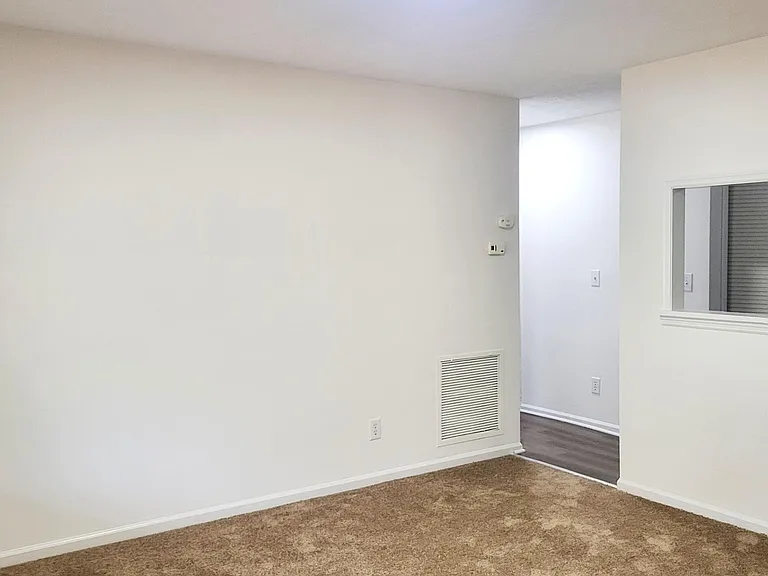 607 Longleaf Rd #B — Photo 4