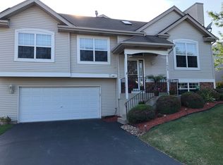1428 Fox Hound Trl, Beecher, IL 60401