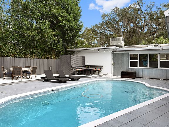 5th image of 1001 Seville Pl