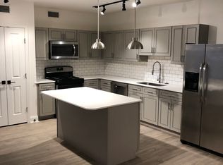 827 N State St APT 302, Jackson, MS 39202