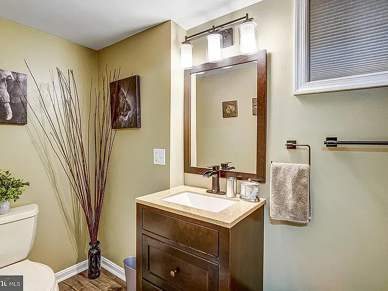 5223 Yorktown Blvd — Photo 14