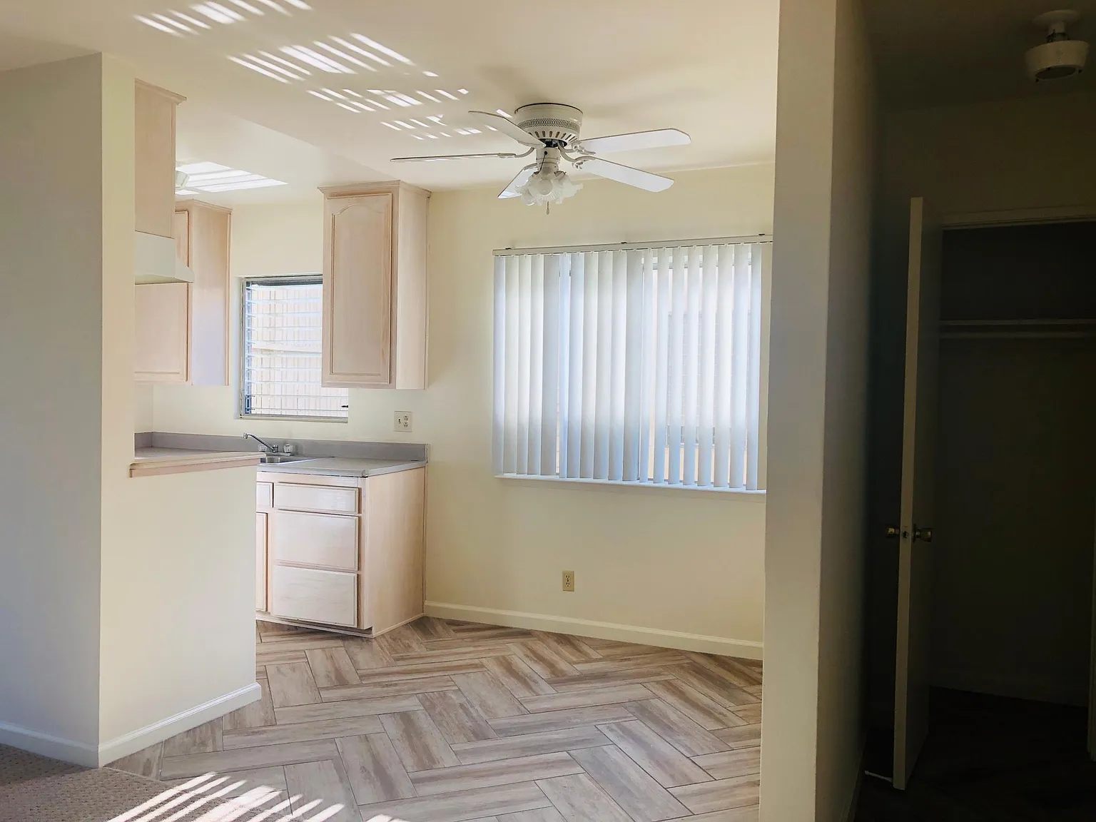 3751 Midvale Ave — Photo 3