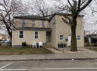 36 Mott Ave, Inwood, NY 11096