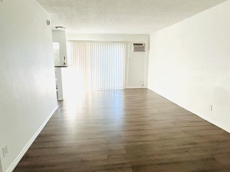 15411 Chase St #5 — Photo 3