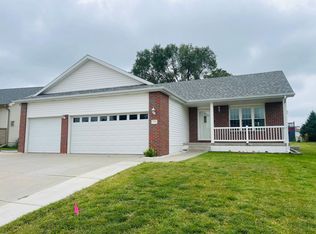 1521 Morton St, Lincoln, NE 68521