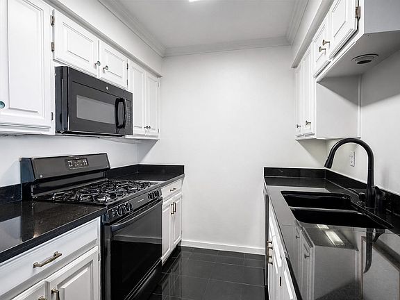 4th image of 3883 Turtle Creek Blvd APT 1203