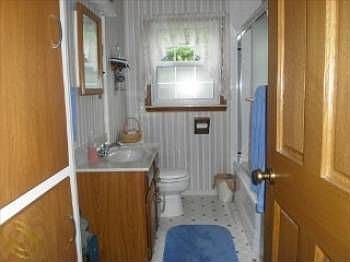 5th image of 2234 Rosemont