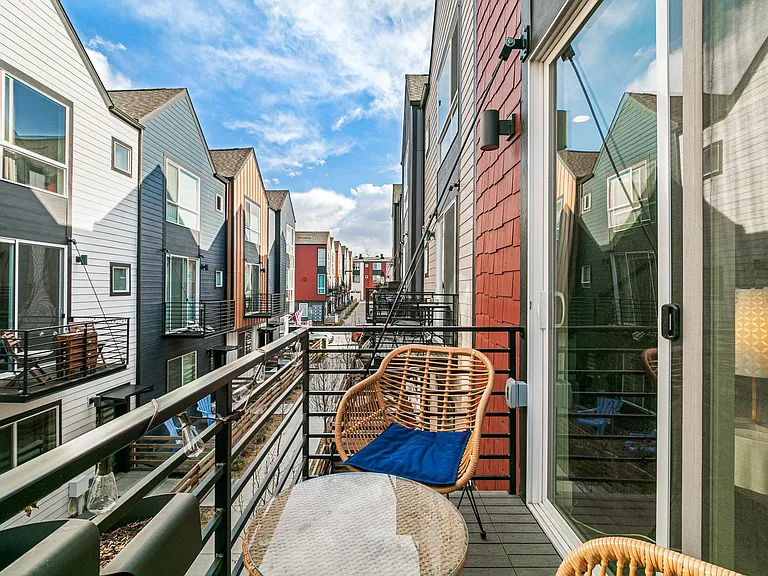 5656 W 11th Pl — Photo 7