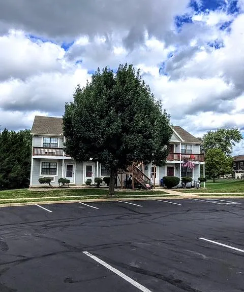 935 SW Hampton Ct #7 — Photo 11