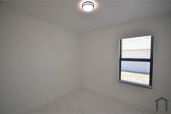 2132 Barker Blvd — Photo 17