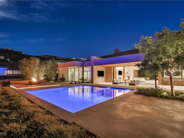 6 Rockmount Ct, Henderson, NV 89012