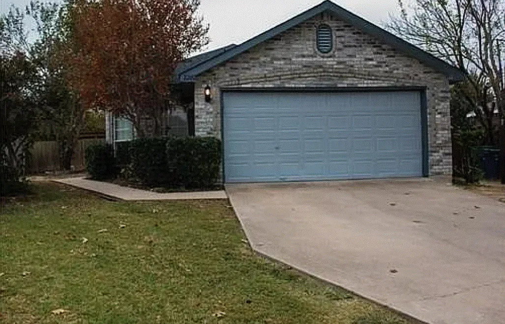 4 bed, 1433 sqft, $1,795 — Photo 1