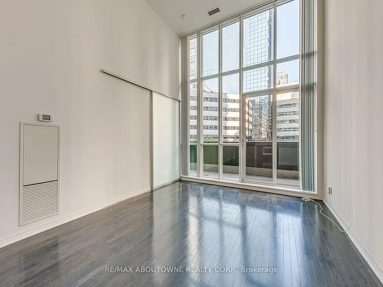 770 Bay St #202 — Photo 13
