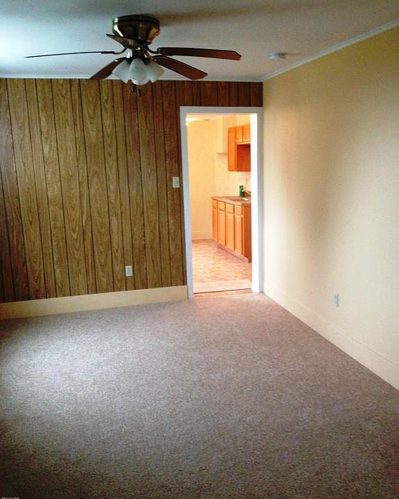 2nd image of 237 Carbon St