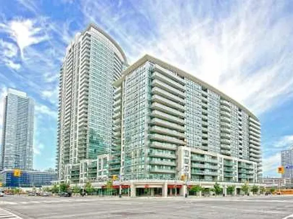 30 Grand Trunk Cres, Toronto, ON